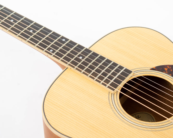 Larrivee OM-02 MH 2021 Natural