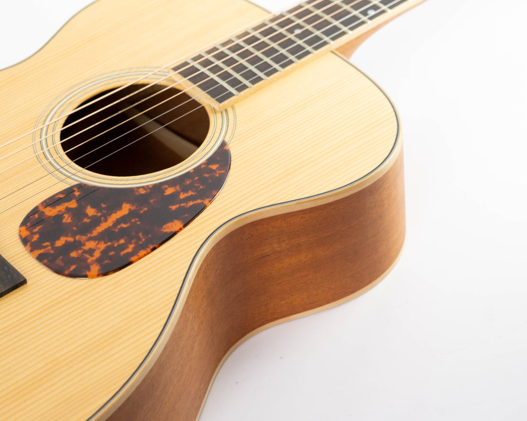 Larrivee OM-02 MH 2021 Natural