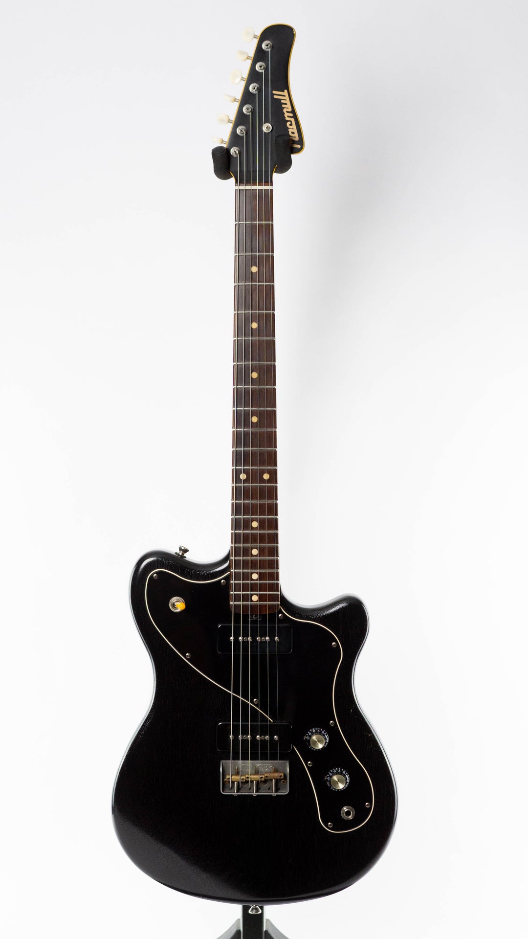 Macmull Stinger 2022 Open Pore Black Satin