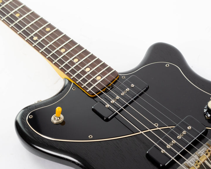 Macmull Stinger 2022 Open Pore Black Satin