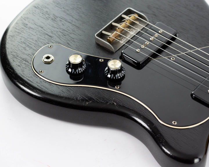 Macmull Stinger 2022 Open Pore Black Satin