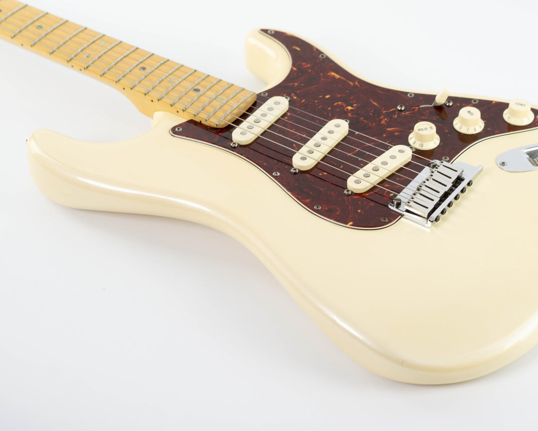 Fender American Deluxe Stratocaster 2007 Olympic Pearl