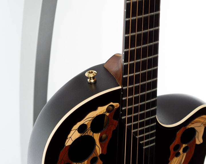 Ovation Adamas 1597 1999 Ruby Red Carbon Fiber