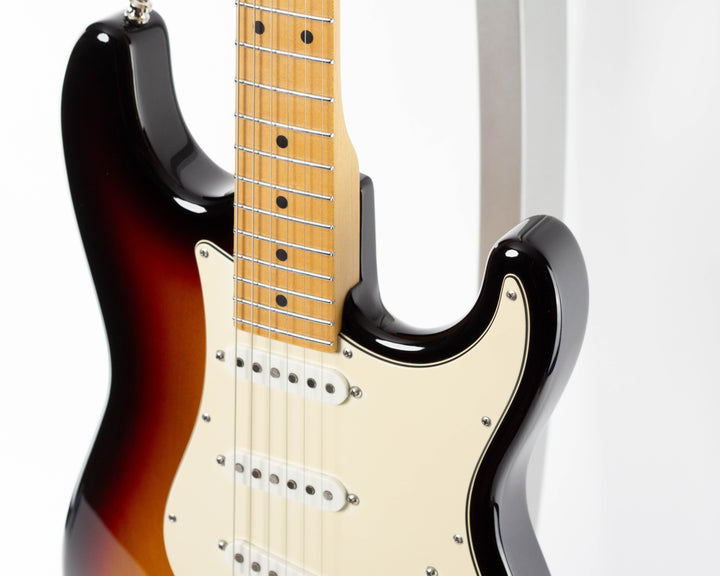 Suhr Classic Pro SSS 2015 3 Tone Burst