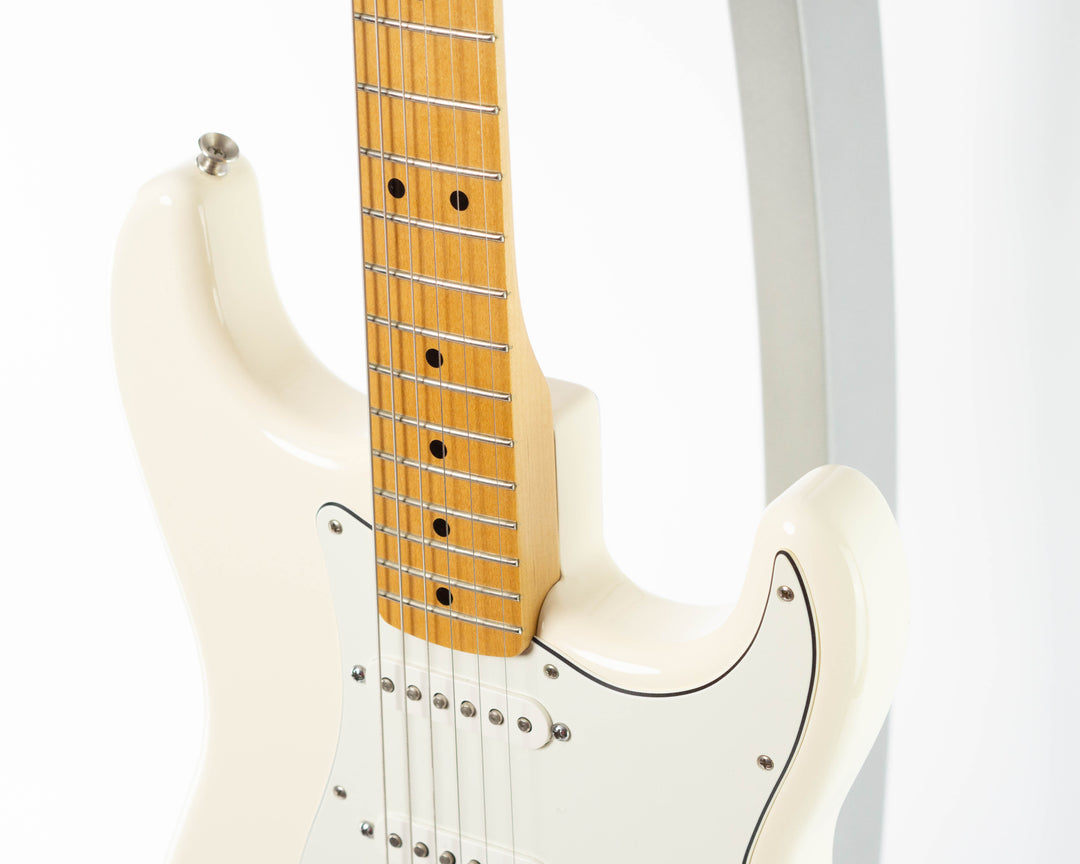 Fender Mexican Standard Stratocaster 2015 Arctic White