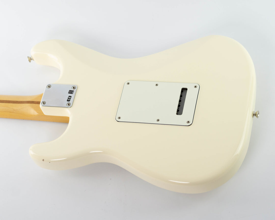 Fender Mexican Standard Stratocaster 2015 Arctic White