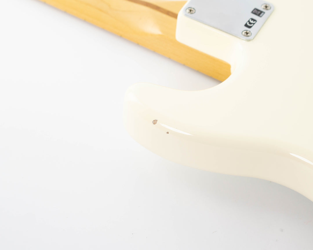 Fender Mexican Standard Stratocaster 2015 Arctic White
