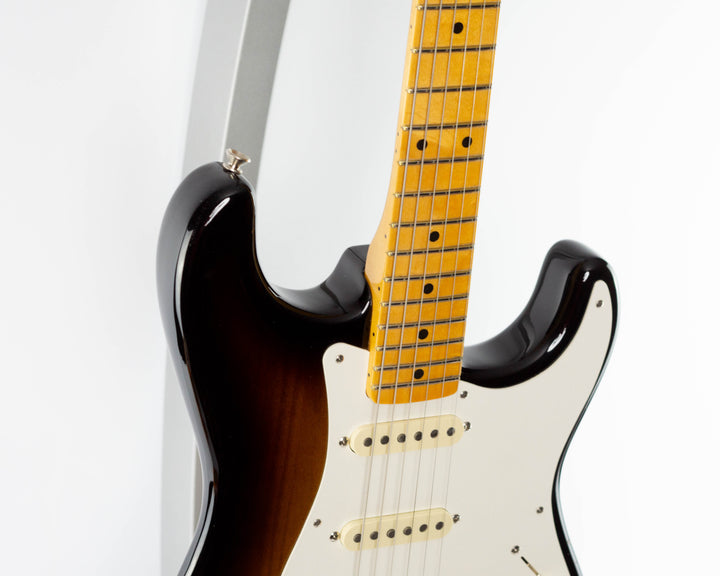 Fender Stories Collection Eric Johnson 1954 Virginia Stratocaster 2021 2 Colour Sunburst
