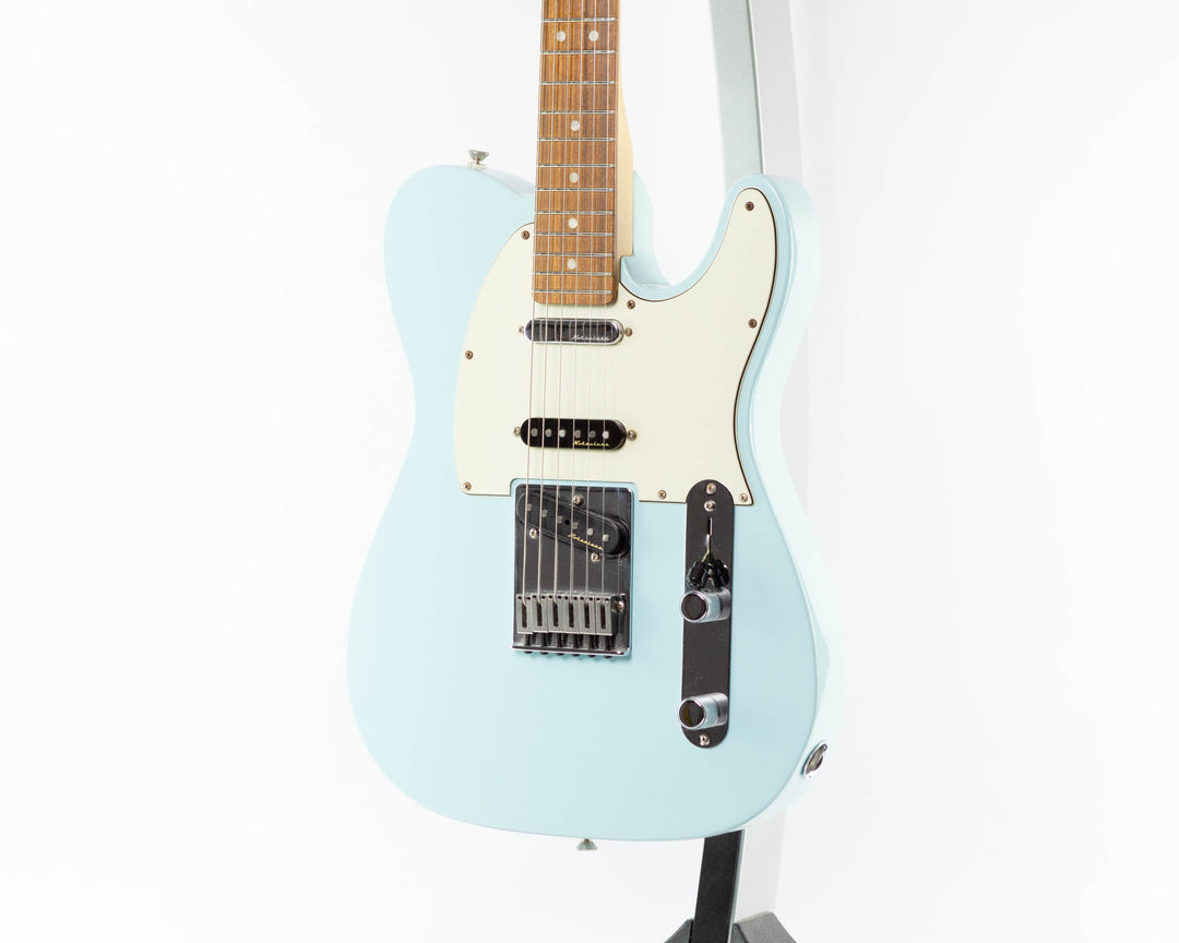Fender Deluxe Nashville Telecaster 2019 Daphne Blue