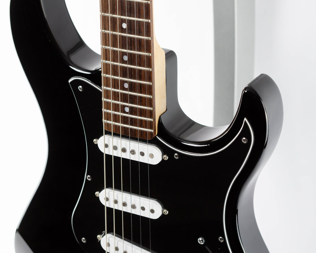 Line 6 Variax Standard Modeling Electric Guitar 2015 Black