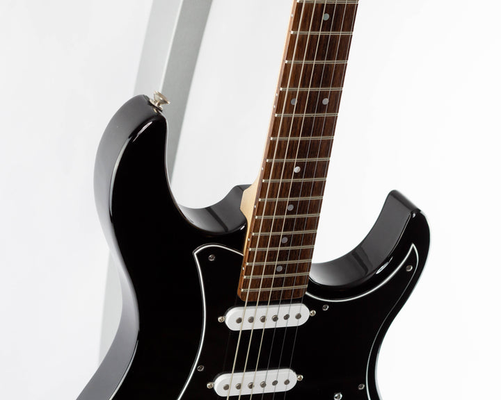 Line 6 Variax Standard Modeling Electric Guitar 2015 Black