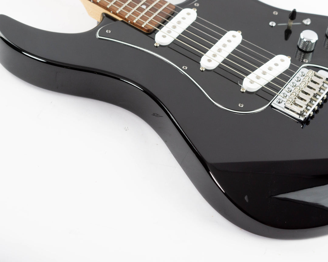 Line 6 Variax Standard Modeling Electric Guitar 2015 Black