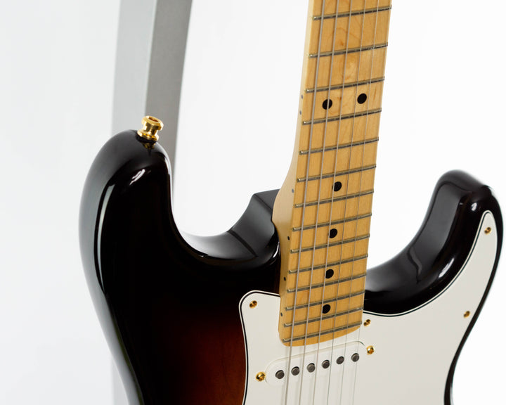 Fender 60th Anniversary American Deluxe Stratocaster 2013 2 Tone Sunburst