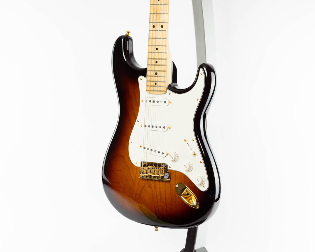 Fender 60th Anniversary American Deluxe Stratocaster 2013 2 Tone Sunburst