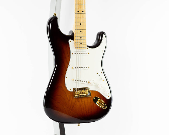 Fender 60th Anniversary American Deluxe Stratocaster 2013 2 Tone Sunburst