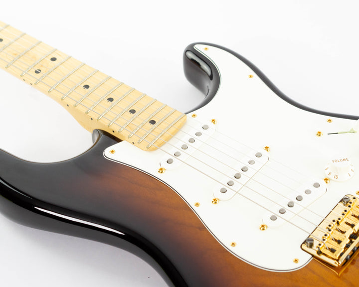 Fender 60th Anniversary American Deluxe Stratocaster 2013 2 Tone Sunburst