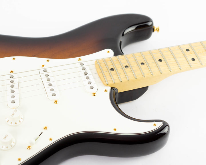 Fender 60th Anniversary American Deluxe Stratocaster 2013 2 Tone Sunburst