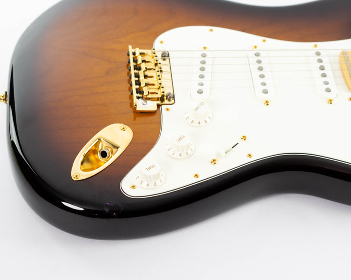 Fender 60th Anniversary American Deluxe Stratocaster 2013 2 Tone Sunburst