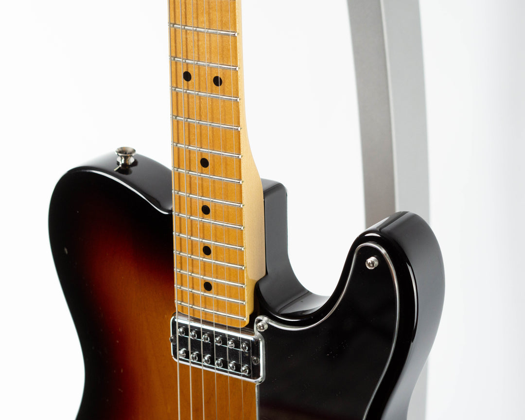 Fender Classic Player Cabronita Telecaster 2013 3-Colour Sunburst