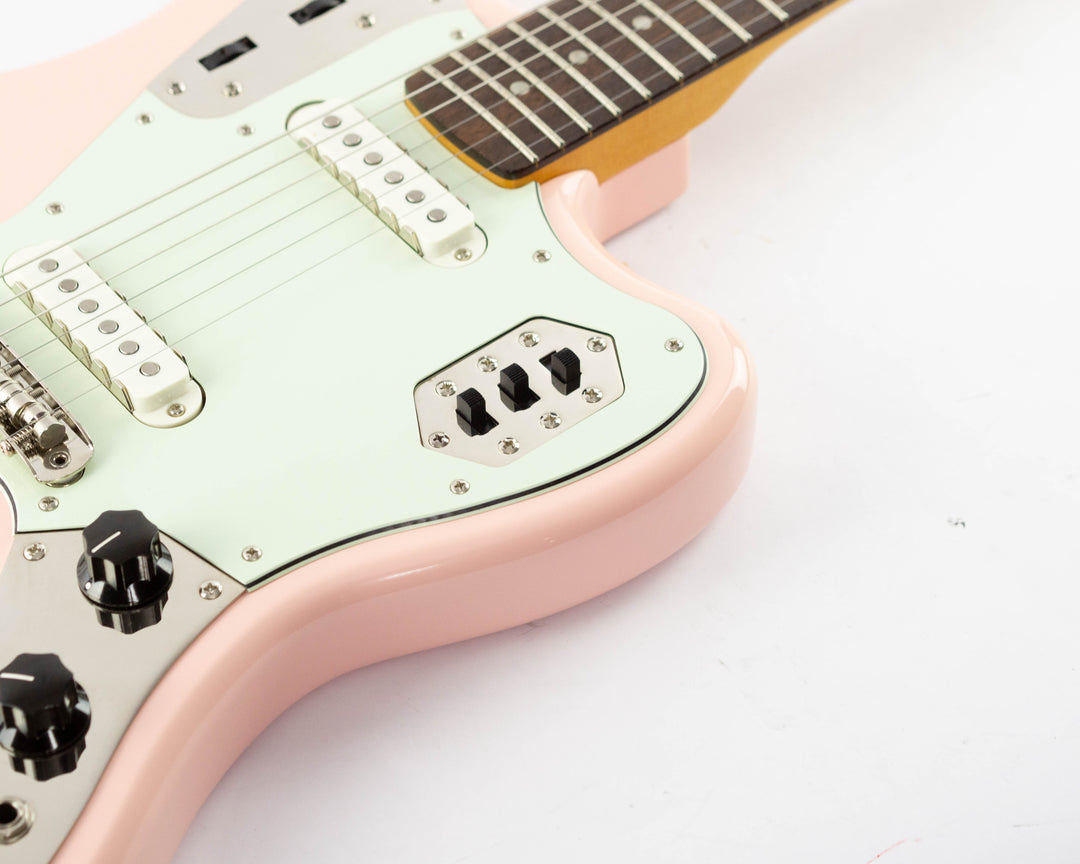 Squier Classic Vibe '60s Jaguar 2021 Shell Pink with Matching Headstock