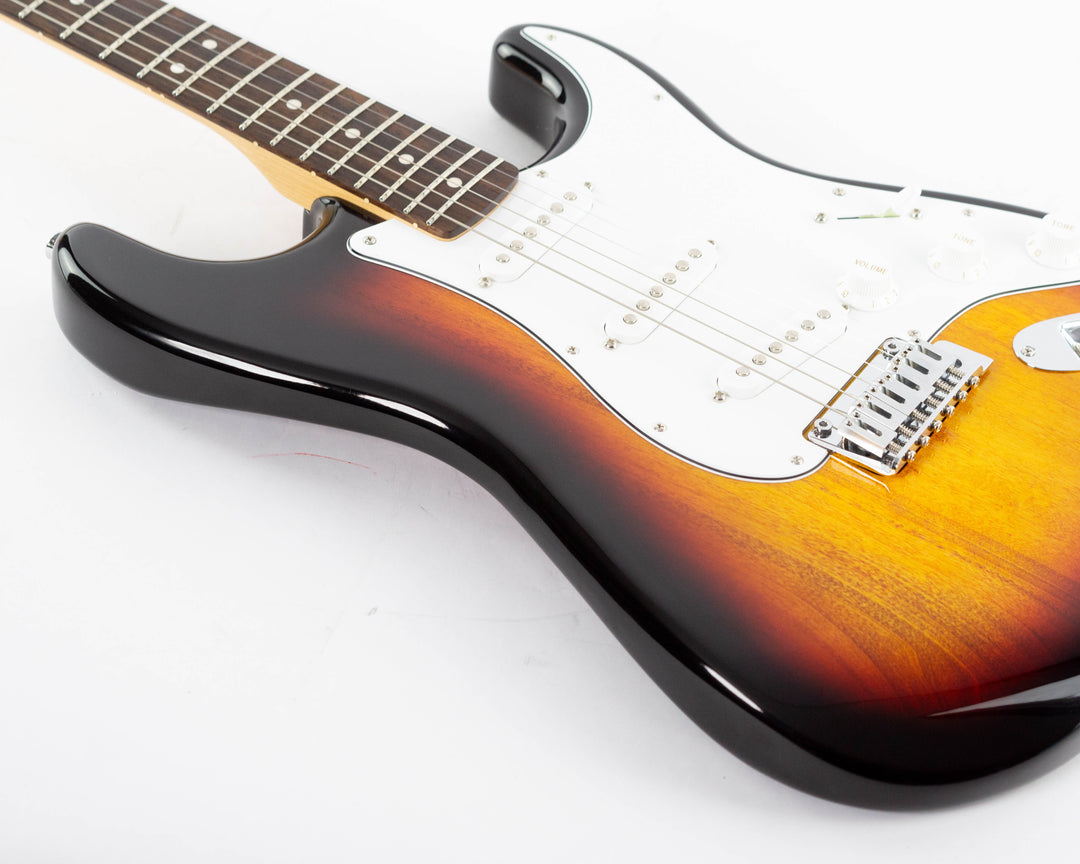 Fender Standard Stratocaster 2025 3-Color Sunburst