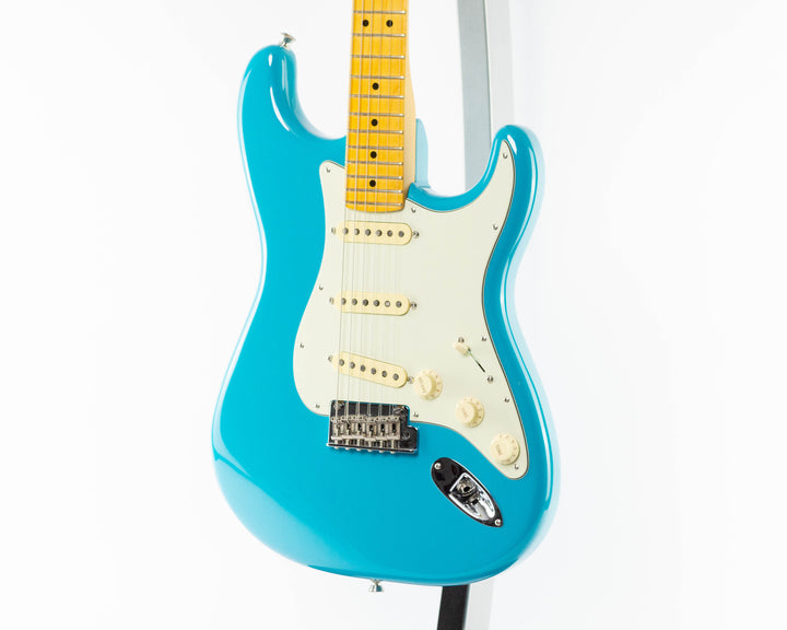 Fender American Professional II Stratocaster 2023 Miami Blue