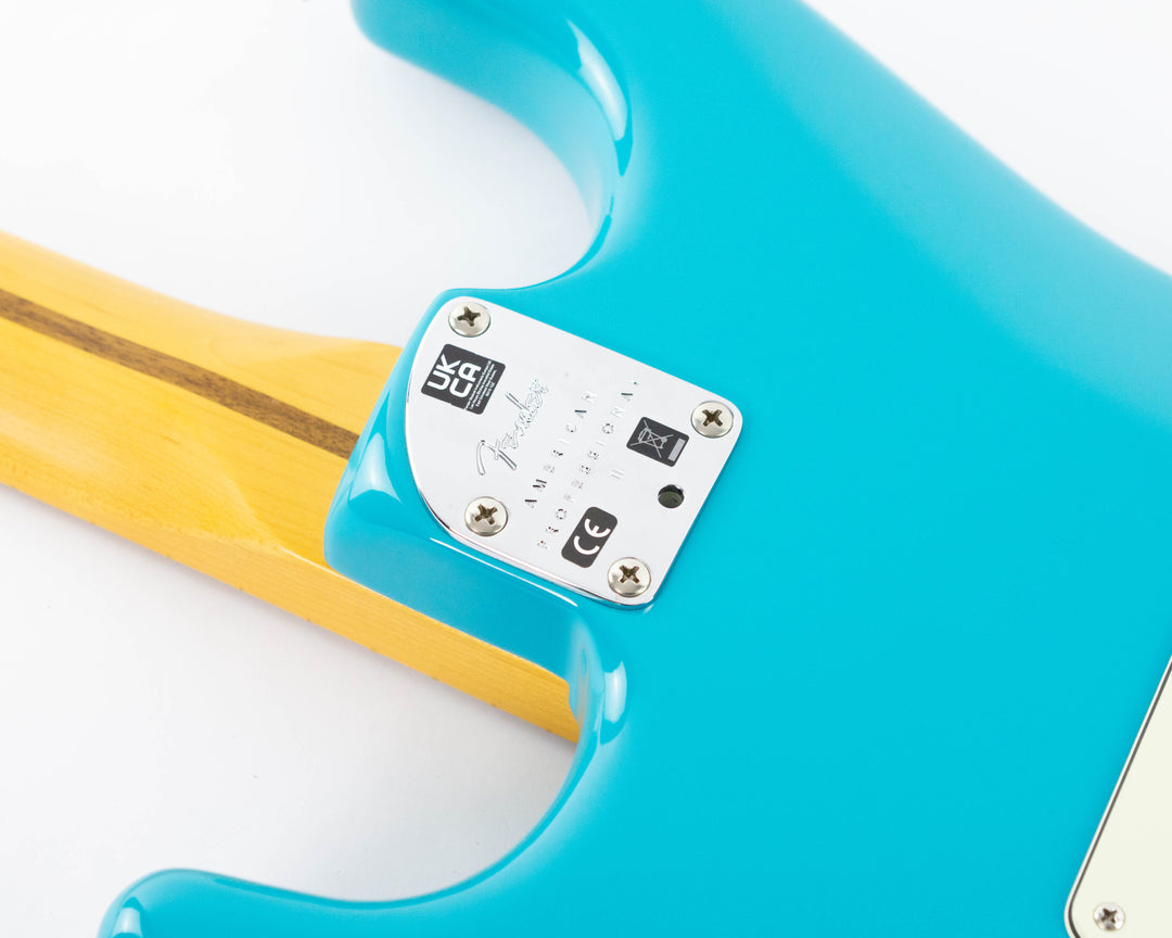 Fender American Professional II Stratocaster 2023 Miami Blue