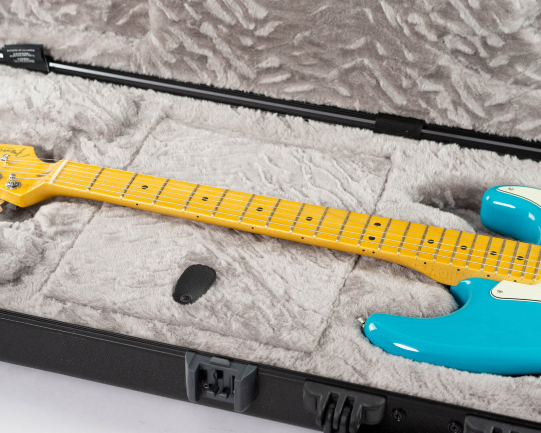 Fender American Professional II Stratocaster 2023 Miami Blue