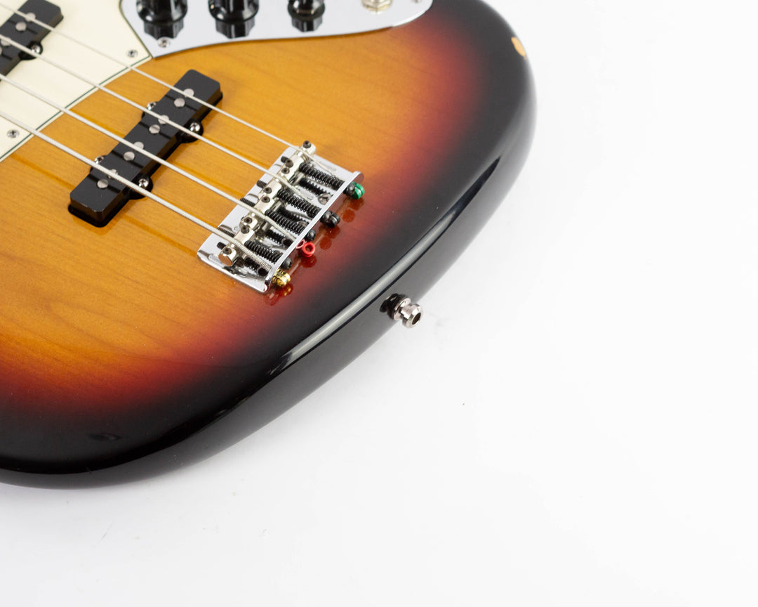 Fender American Series Jazz Bass 2003 3-Color Sunburst