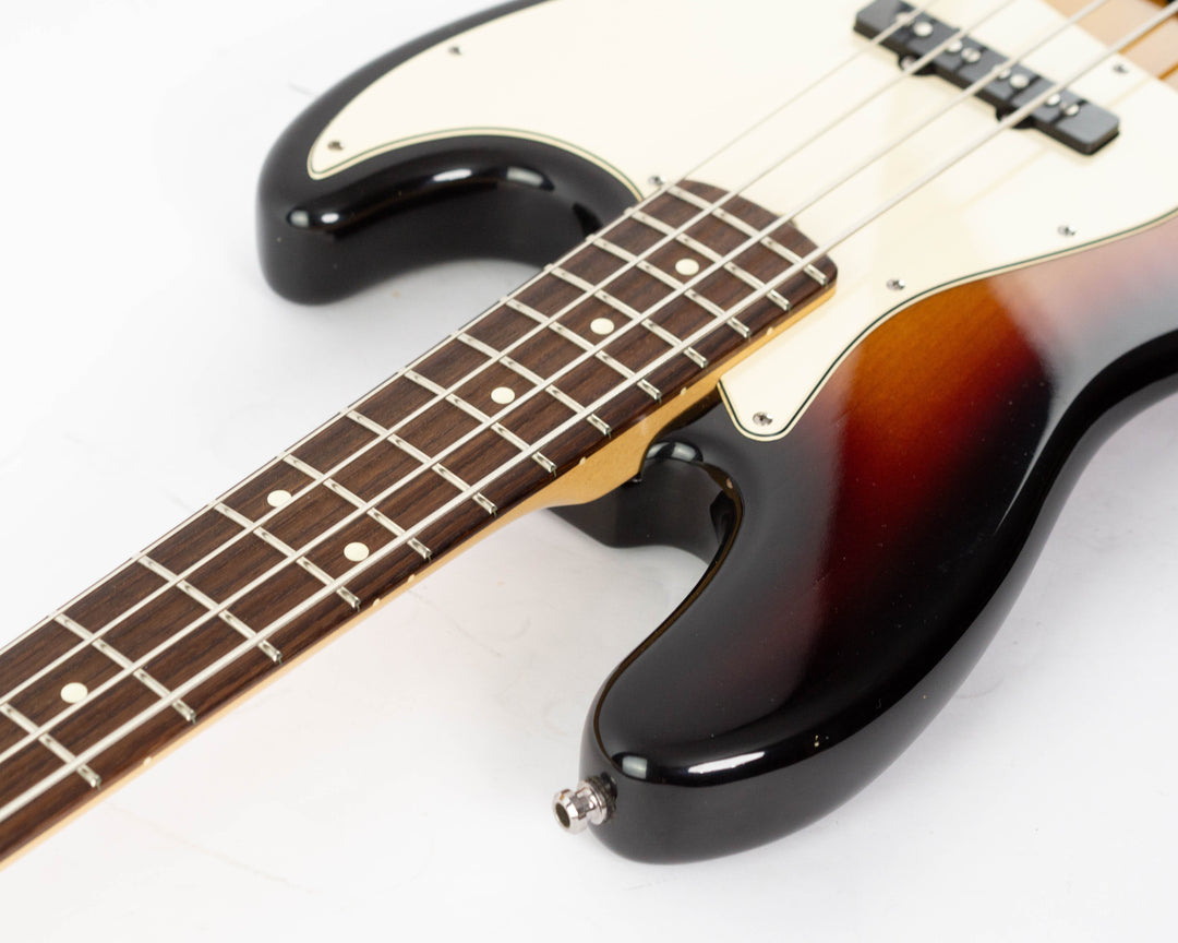 Fender American Series Jazz Bass 2003 3-Color Sunburst