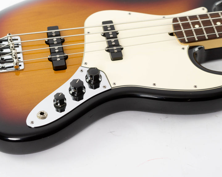 Fender American Series Jazz Bass 2003 3-Color Sunburst