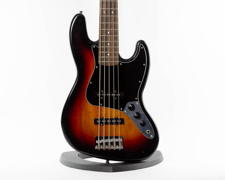 Squier Affinity Jazz Bass V 2021 3-Colour Sunburst