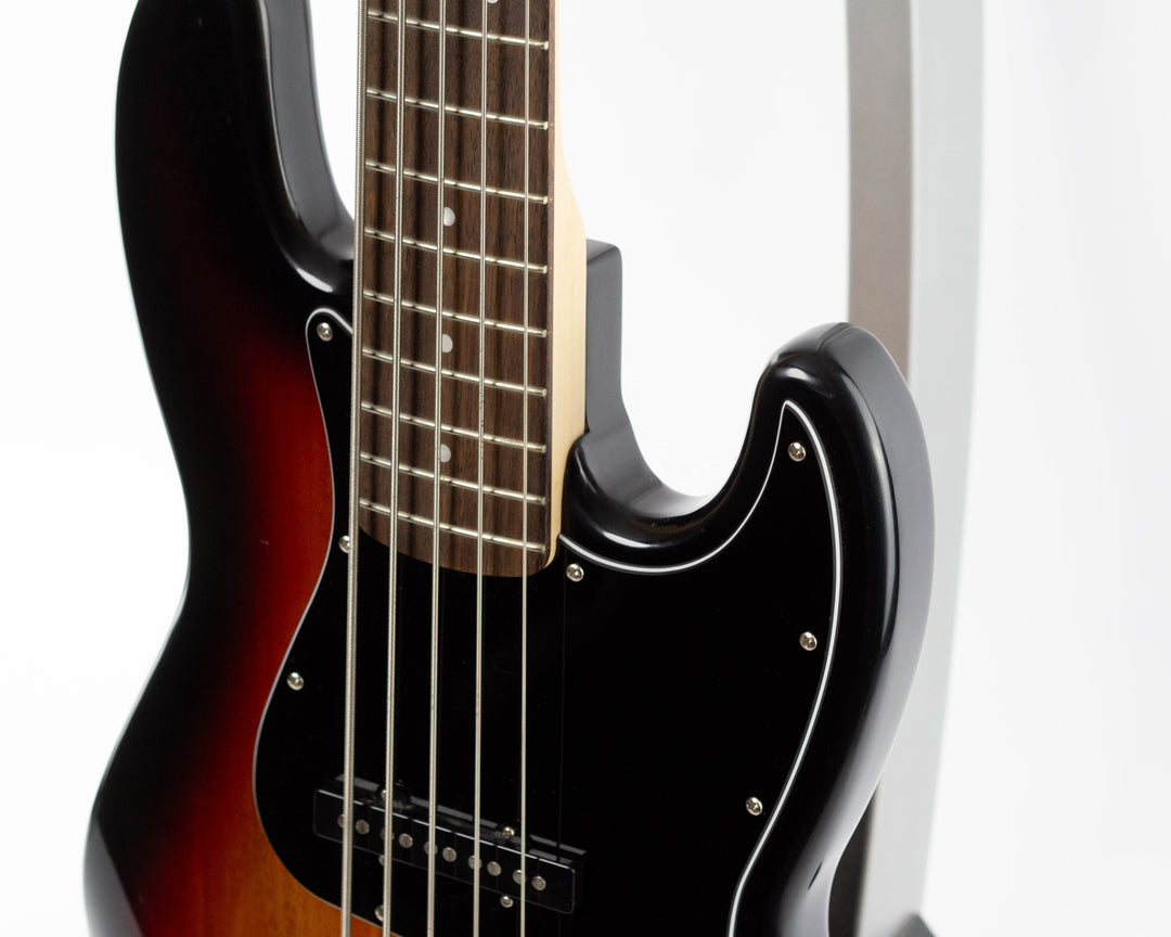 Squier Affinity Jazz Bass V 2021 3-Colour Sunburst