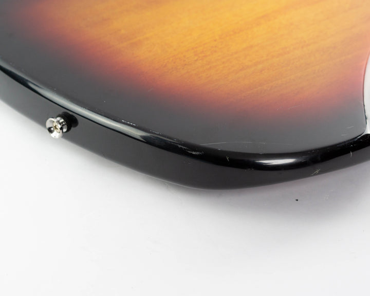 Squier Affinity Jazz Bass V 2021 3-Colour Sunburst