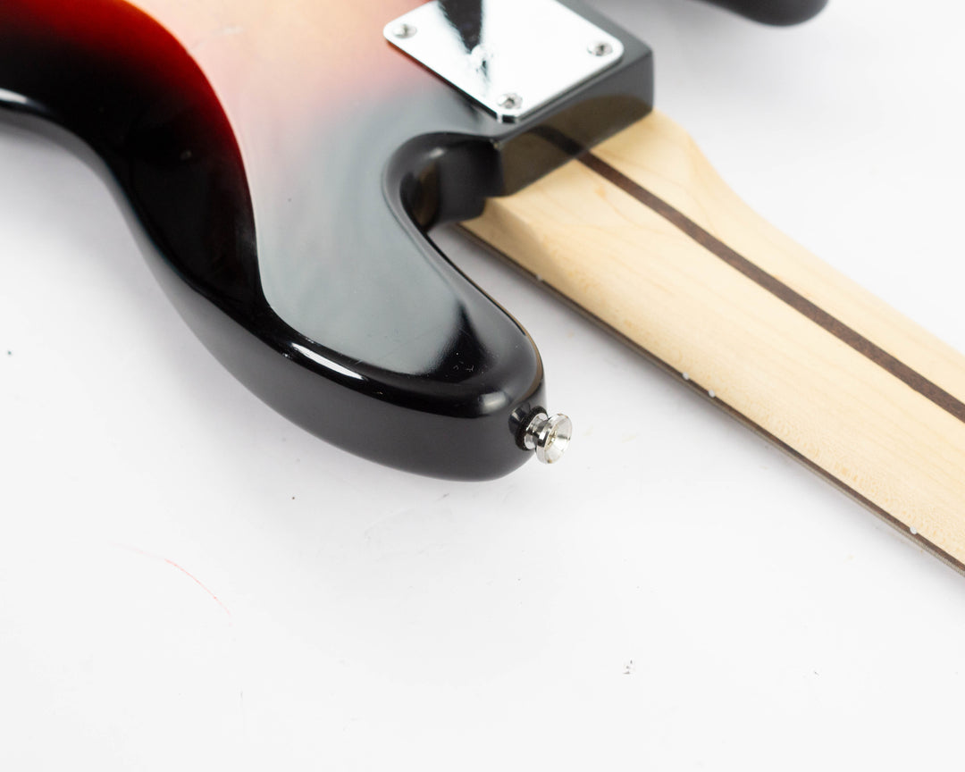 Squier Affinity Jazz Bass V 2021 3-Colour Sunburst