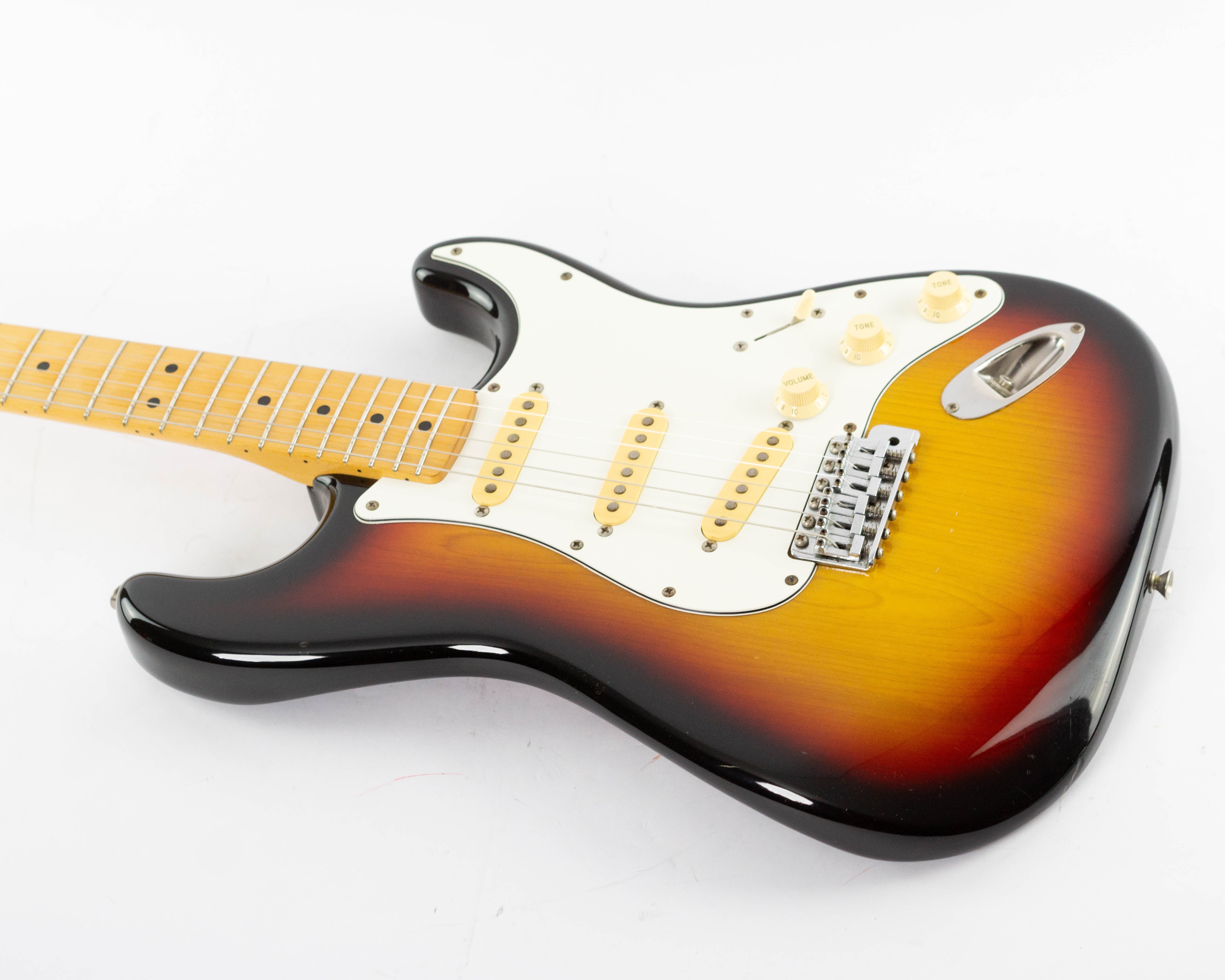 Fender ST-72-70 Stratocaster Reissue MIJ 1986 3-Tone Sunburst
