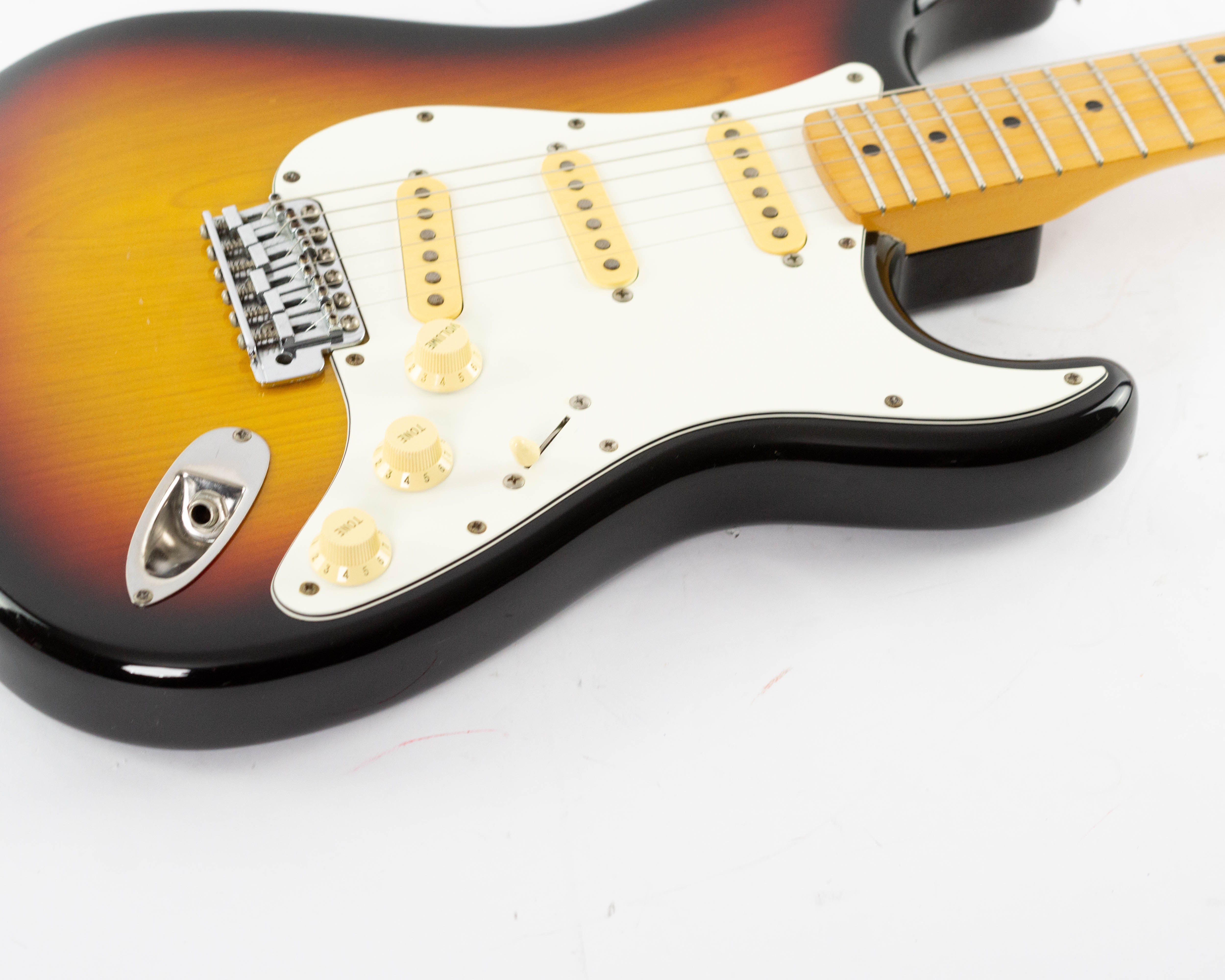 Fender ST-72-70 Stratocaster Reissue MIJ 1986 3-Tone Sunburst