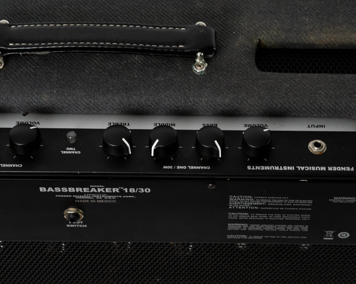 Fender Bassbreaker 18/30 2-Channel 30-Watt 2x12" Guitar Combo