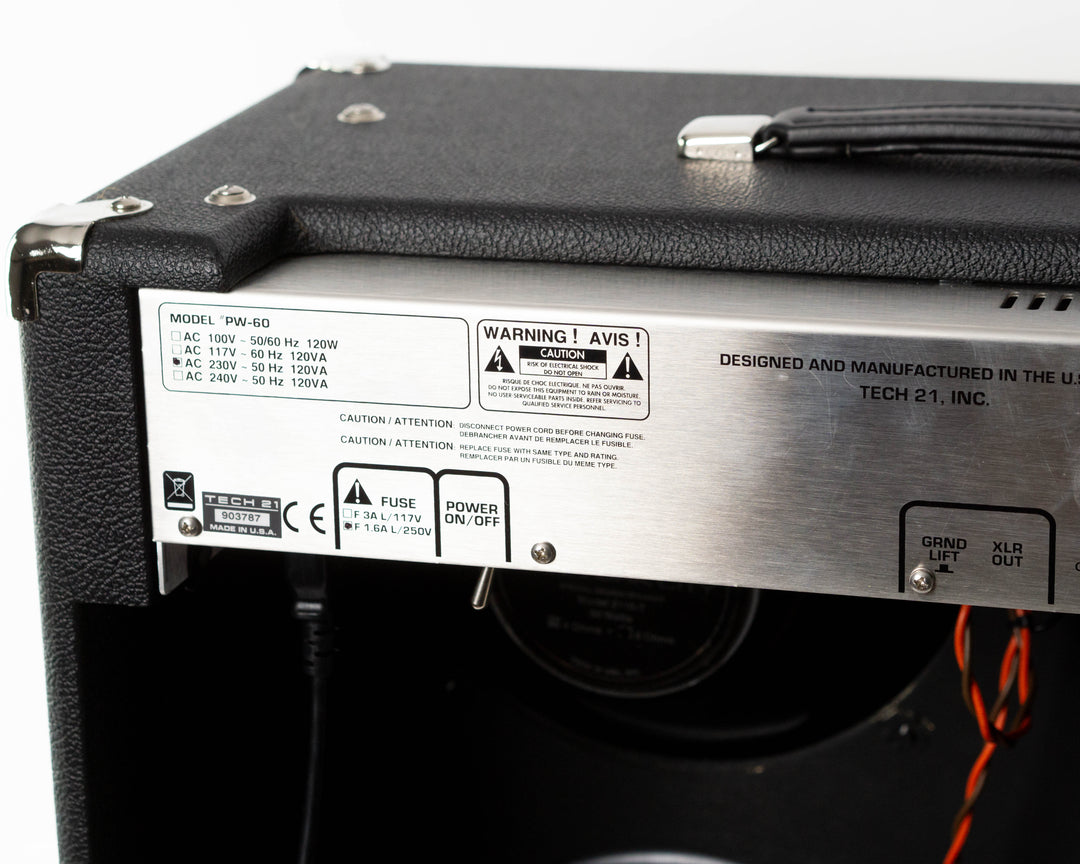 Tech 21 NYC Power Engine 60 4x10 Powered Cabinet