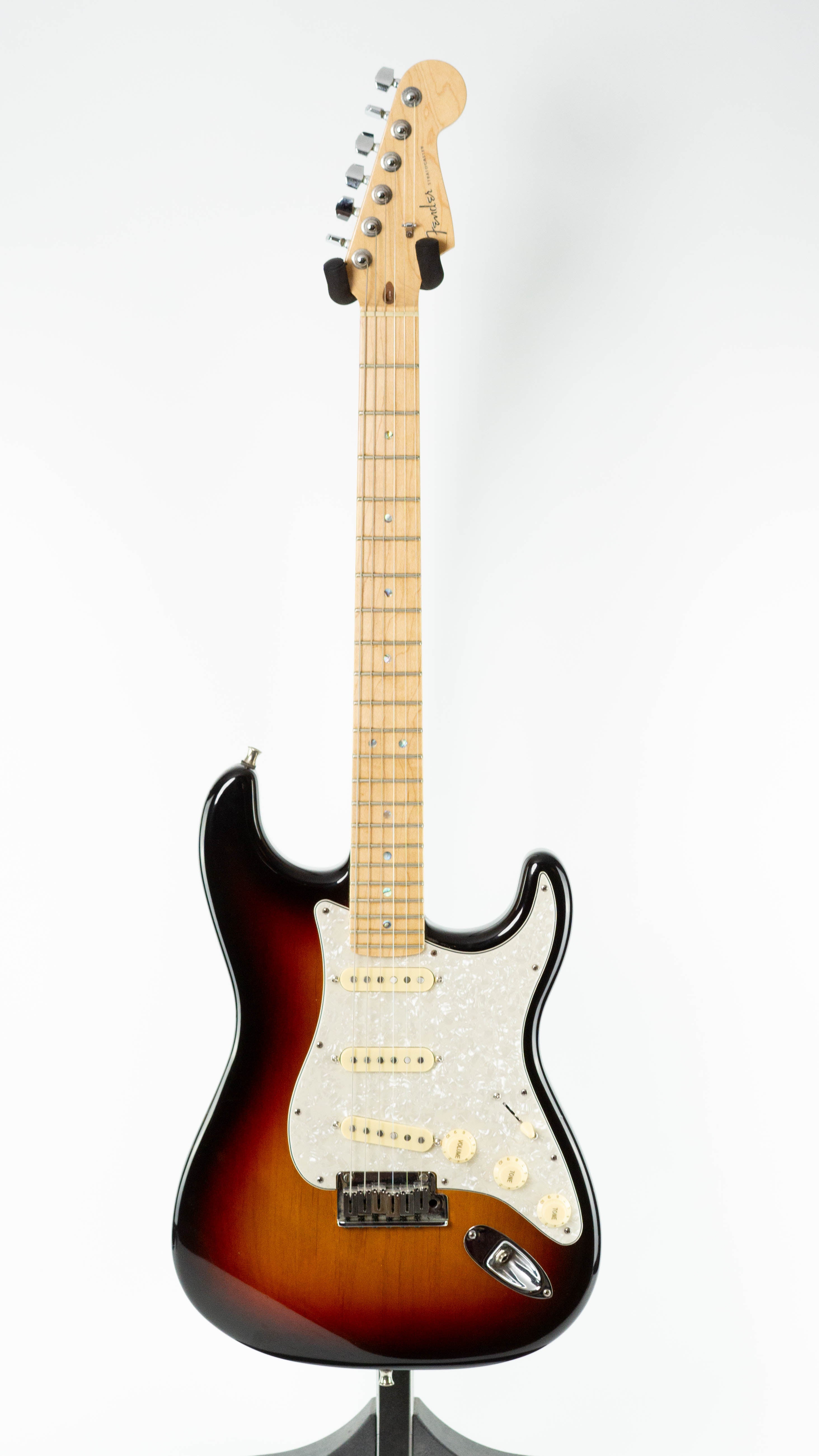 Fender American Deluxe Stratocaster 2009 3-Colour Sunburst